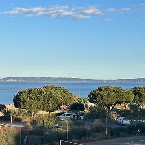 Appartement Pieds Dans L'eau Vue Les Mimosas, Bormes-les-Mimosas
