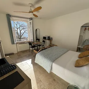 Appartement Liege, Vue Au Village De Les Mimosas, Bormes-les-Mimosas